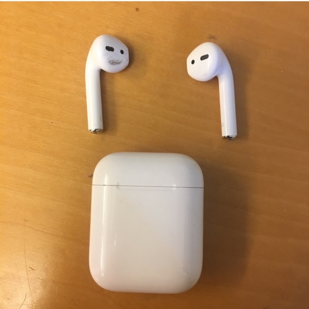 Apple AirPods